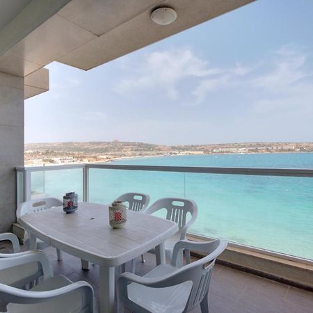 Beachfront Pretty Holiday Home Mellieha Exterior photo